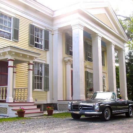 Oakcliff Bed And Breakfast Halfmoon Εξωτερικό φωτογραφία