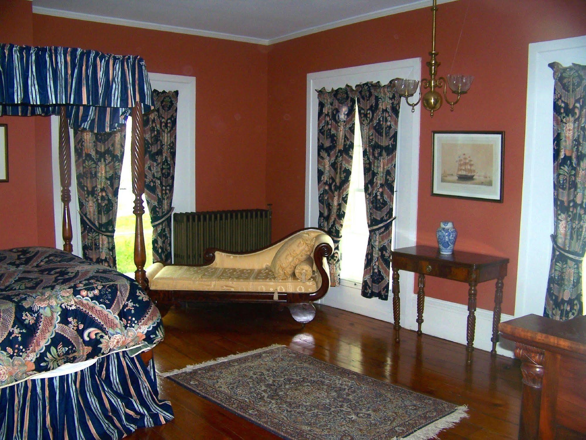 Oakcliff Bed And Breakfast Halfmoon Εξωτερικό φωτογραφία