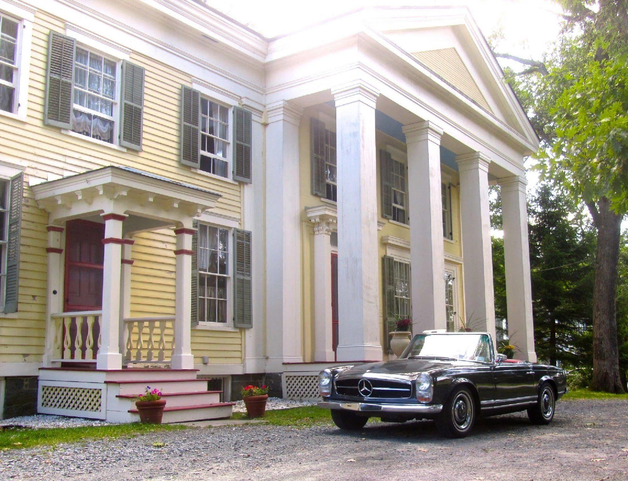 Oakcliff Bed And Breakfast Halfmoon Εξωτερικό φωτογραφία