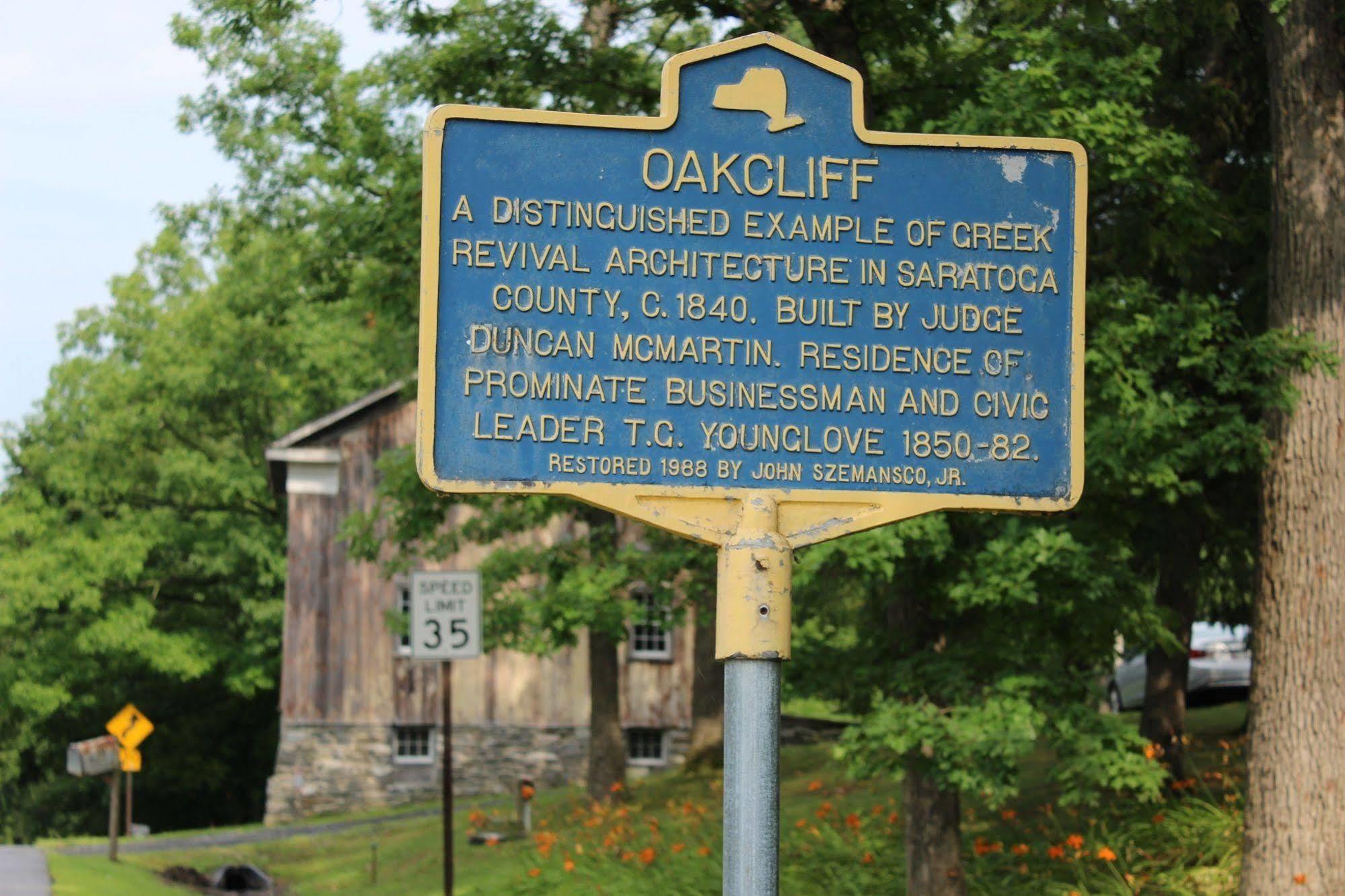 Oakcliff Bed And Breakfast Halfmoon Εξωτερικό φωτογραφία