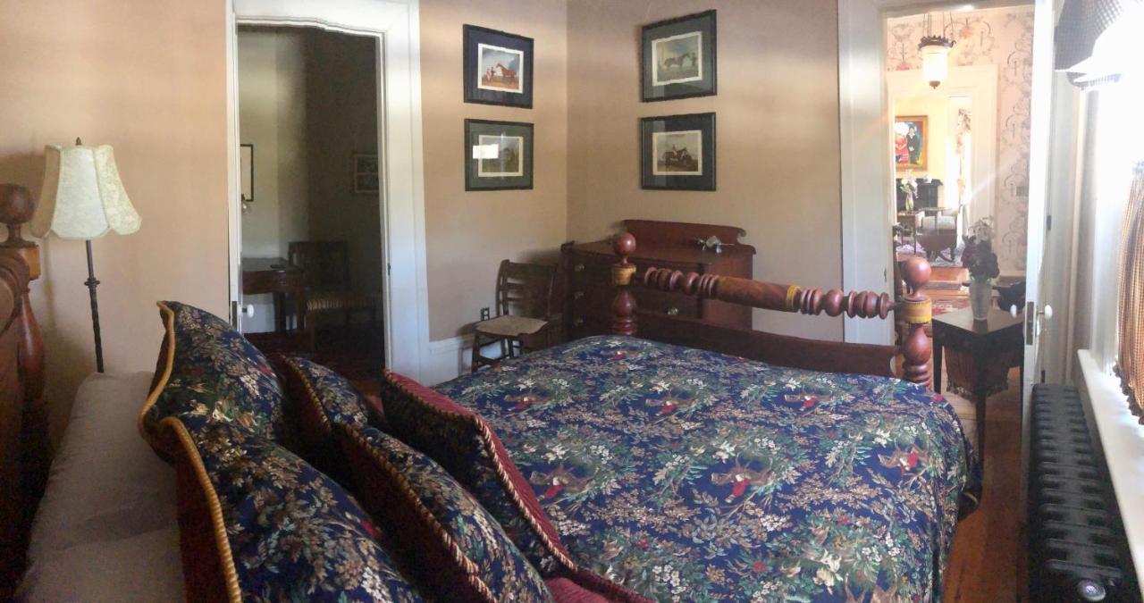 Oakcliff Bed And Breakfast Halfmoon Εξωτερικό φωτογραφία