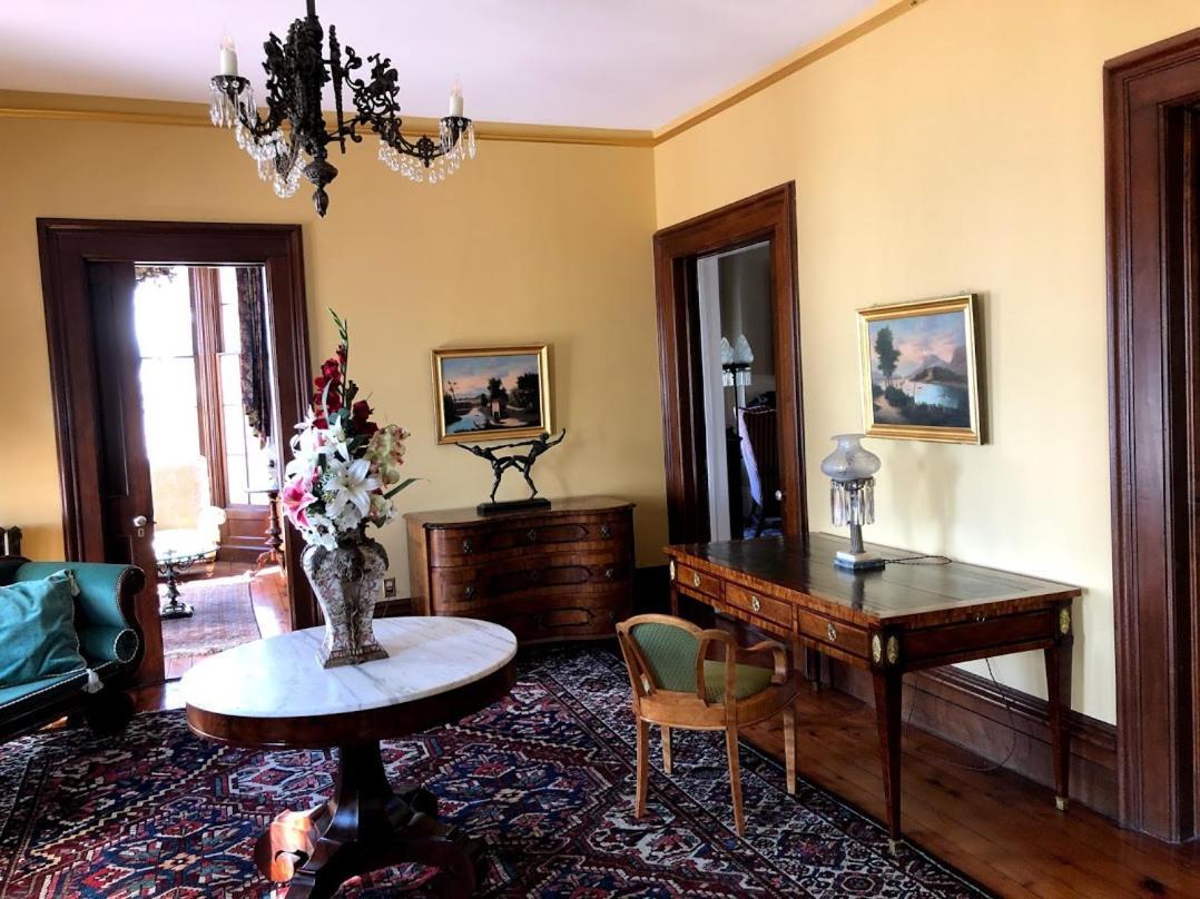 Oakcliff Bed And Breakfast Halfmoon Εξωτερικό φωτογραφία