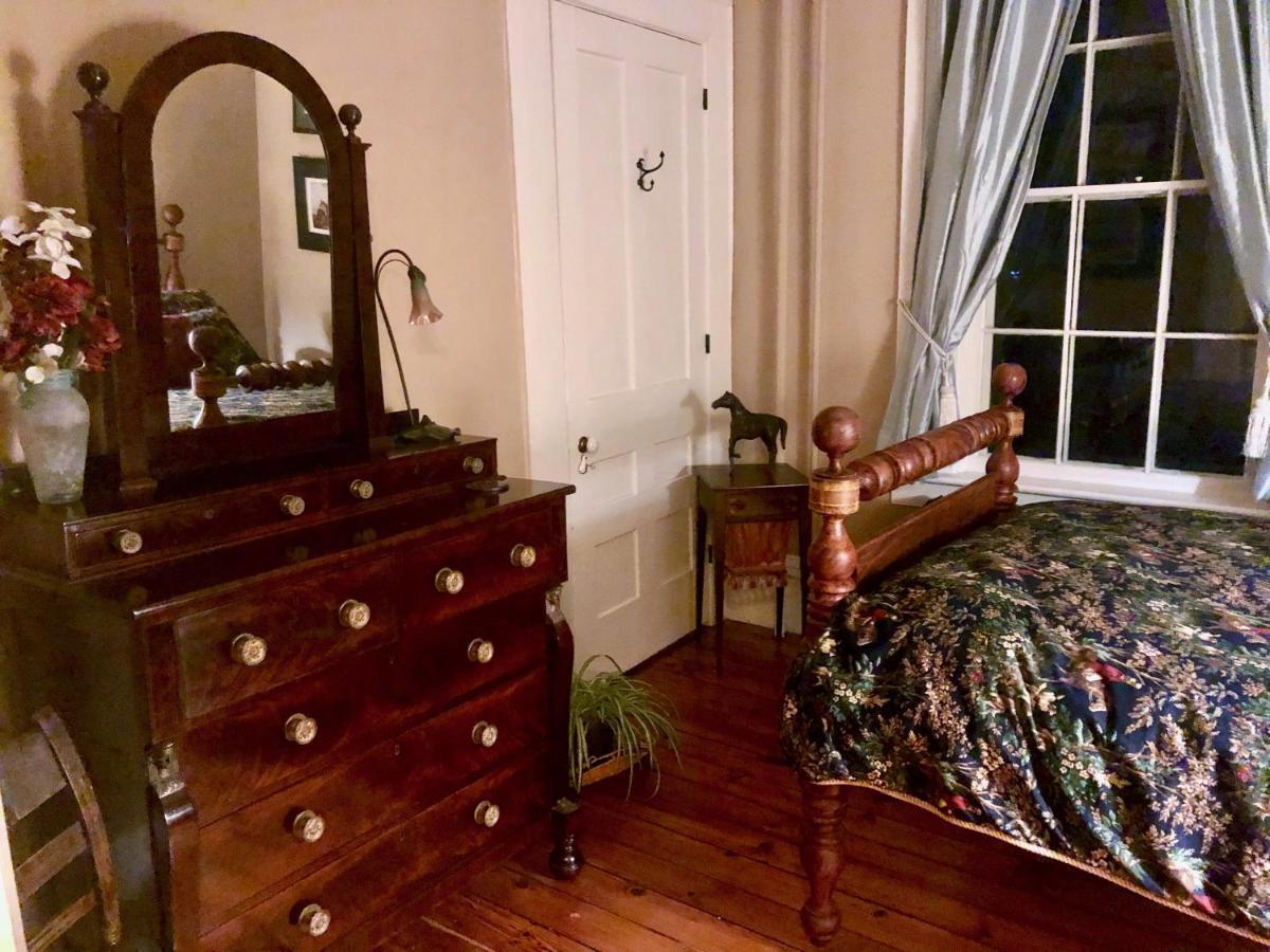 Oakcliff Bed And Breakfast Halfmoon Εξωτερικό φωτογραφία